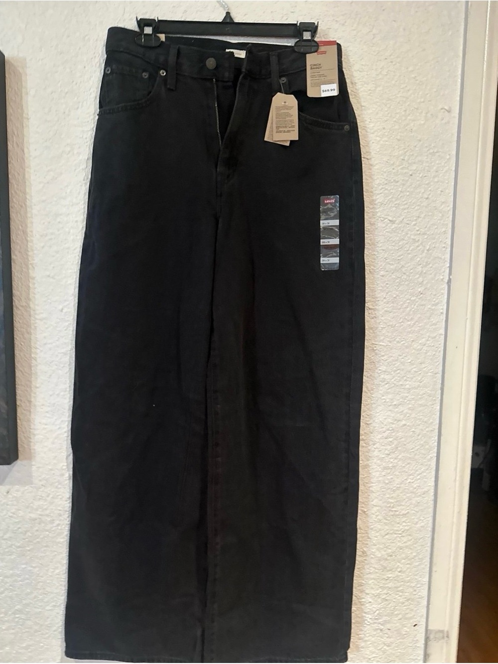 Levi's Black wash color/high rise cinch jeans (29x31)